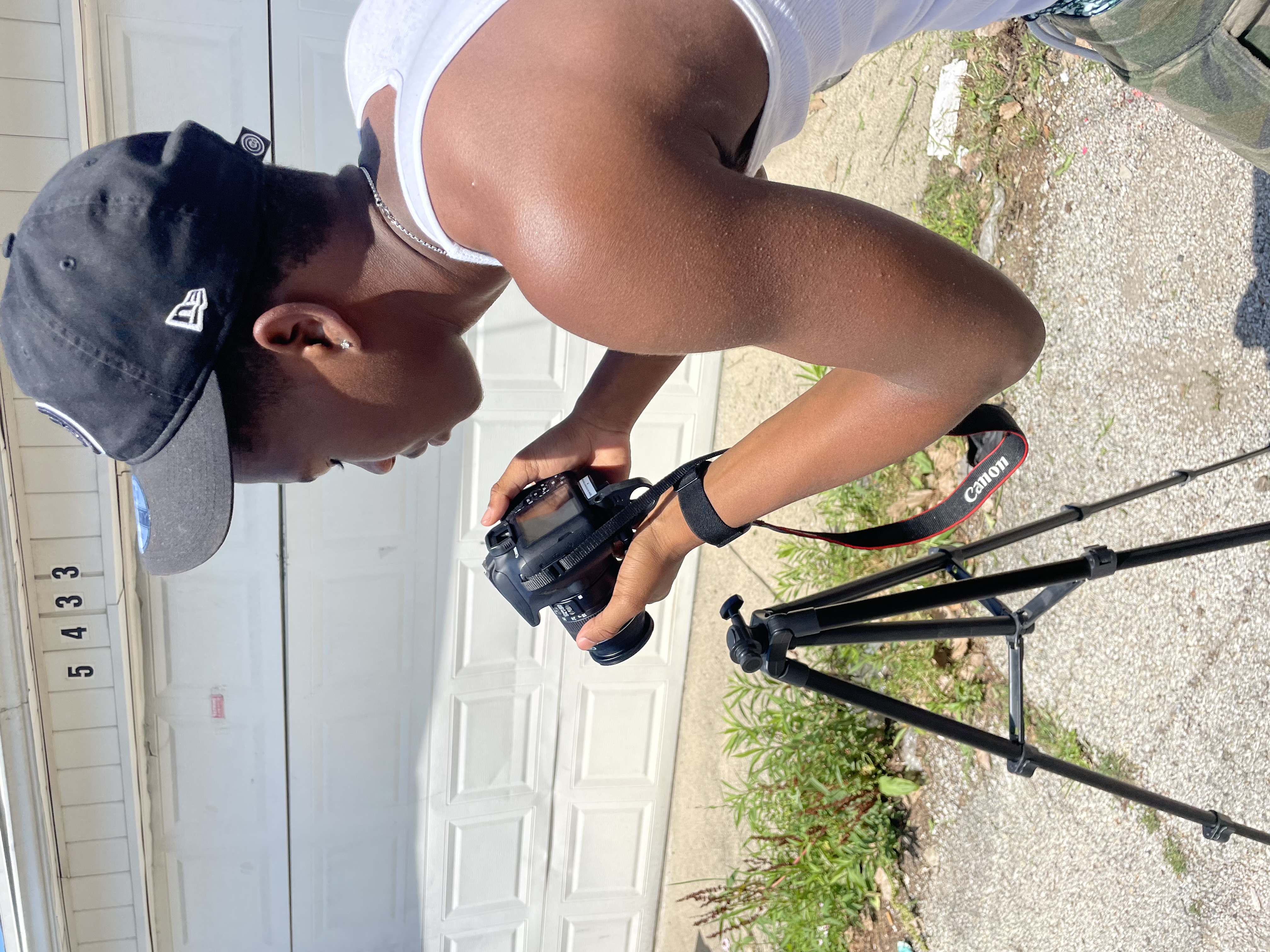Kapone Visuals behind the lens